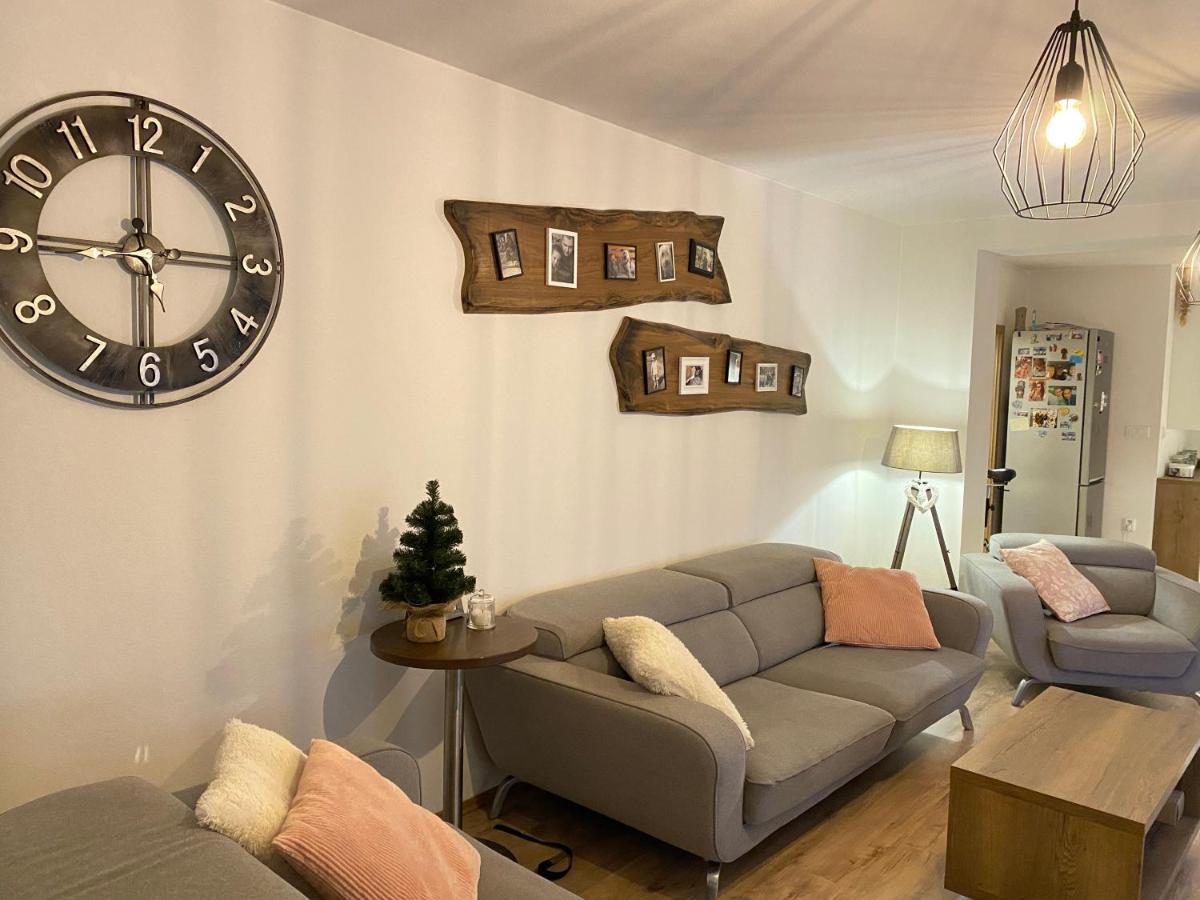 Apartman Slnecna Terasa S Vlastnym Parkovanim Na 2 Auta Διαμέρισμα Ζιλίνα Εξωτερικό φωτογραφία