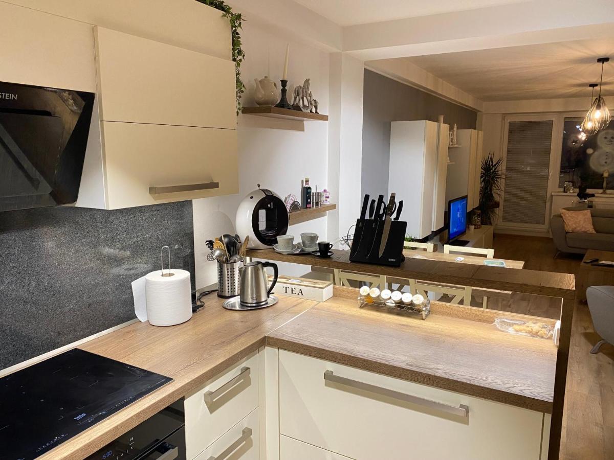 Apartman Slnecna Terasa S Vlastnym Parkovanim Na 2 Auta Διαμέρισμα Ζιλίνα Εξωτερικό φωτογραφία